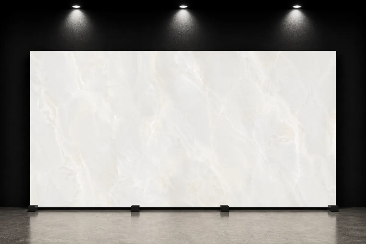 Interstone Alabastro White surface